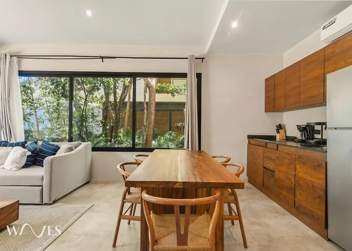 Apartment Hk By Waves